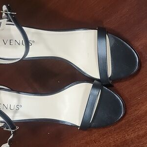 Strappy Black Stilletto Sz 9